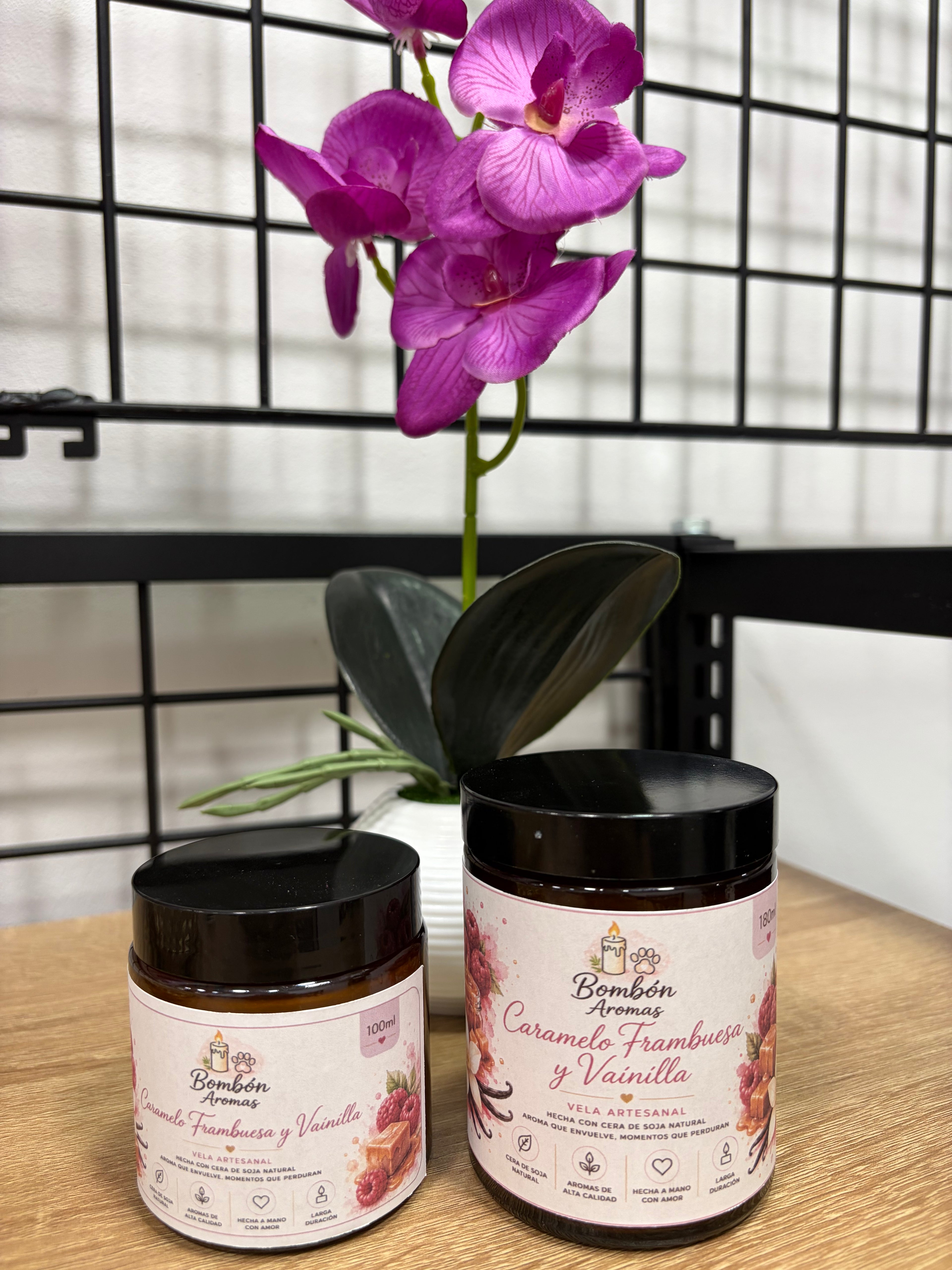 Vela Artesanal - Frambuesa, Caramelo y Vainilla